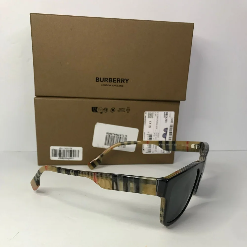 New - 💯 Original Burberry Grey Square Men's Sunglasses BE4293 380687 56.